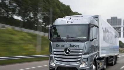 新能源汽車與產業動態周覽 比亞迪D1續航突破，特斯拉面臨挑戰，行業整合與國產化加速