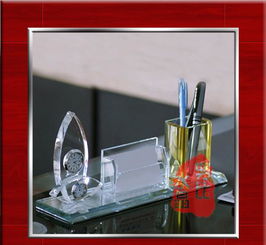 品質(zhì)水晶辦公工藝品采購指南 握手擺件、筆筒與名片夾廠家供應詳解